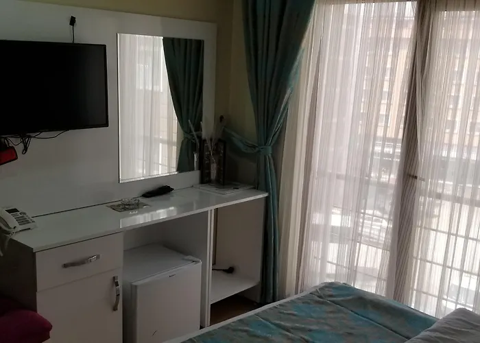 فندق سبا وحمام فندق سانلي 2*