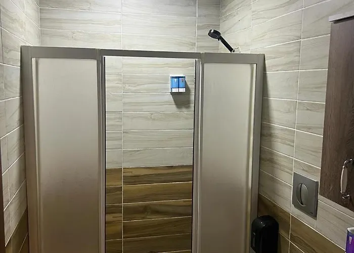 سبا وحمام فندق سانلي 2* ترابزون