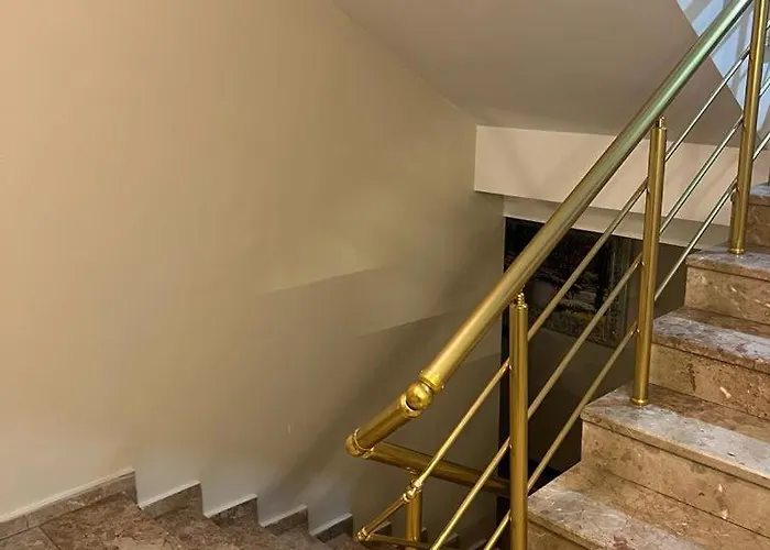 سبا وحمام فندق سانلي 2*