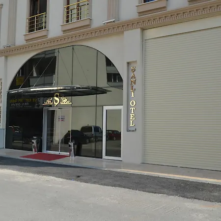 فندق سبا وحمام سانلي 2*